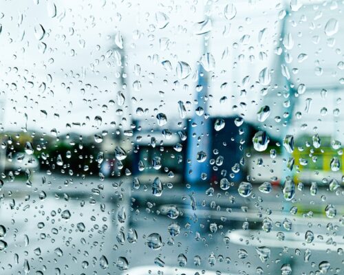 秋雨前線がもたらす雨漏りの危険を見逃すな！｜千葉・埼玉・茨城地域密着｜縁の和リフォーム