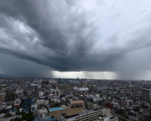 ゲリラ豪雨による雨漏りへの対策｜千葉・埼玉・茨城地域密着｜縁の和リフォーム